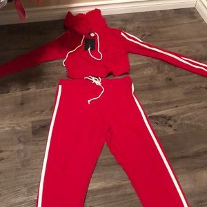 🔥SELLING FASHIONNOVA 2 piece set🔥